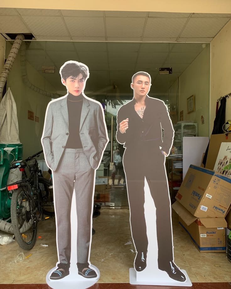 5 Alasan Human Standee Cocok untuk Branding Bisnis di Jakarta Barat