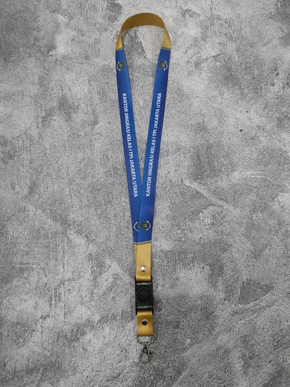 Lanyard detail