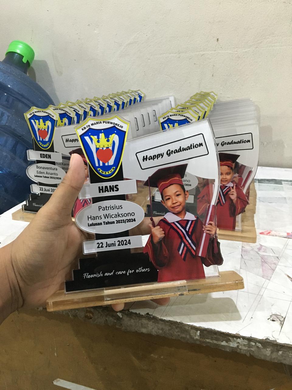 Plakat Akrilik Ketebalan 3mm detail