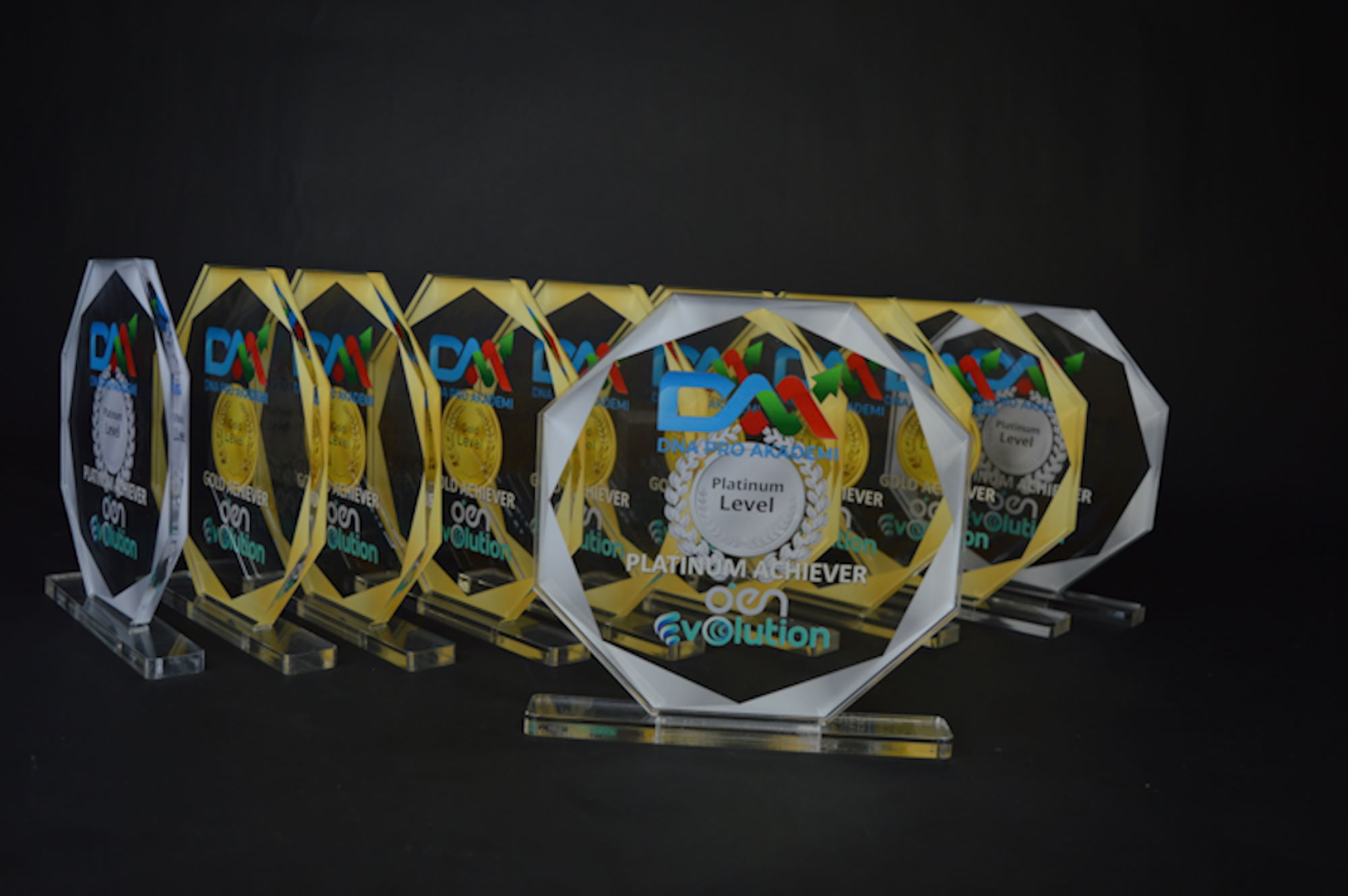 Plakat Akrilik Ketebalan 8mm detail