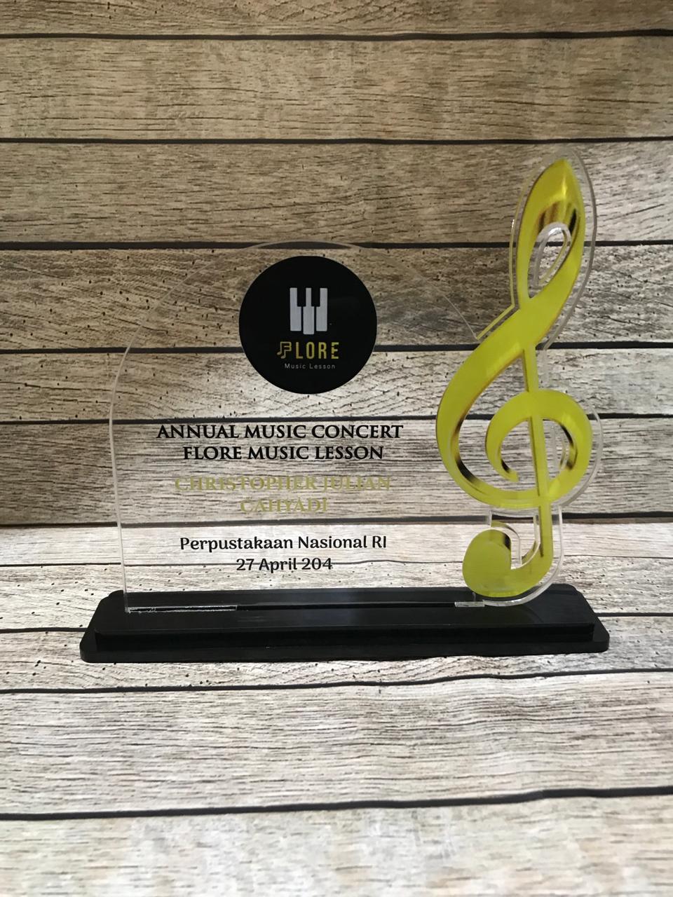 Plakat Akrilik Ketebalan 5mm detail