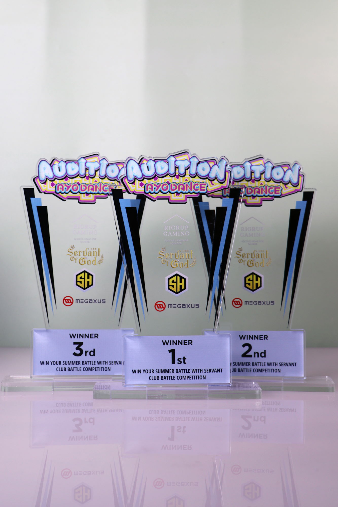 Plakat Akrilik Ketebalan 3mm detail