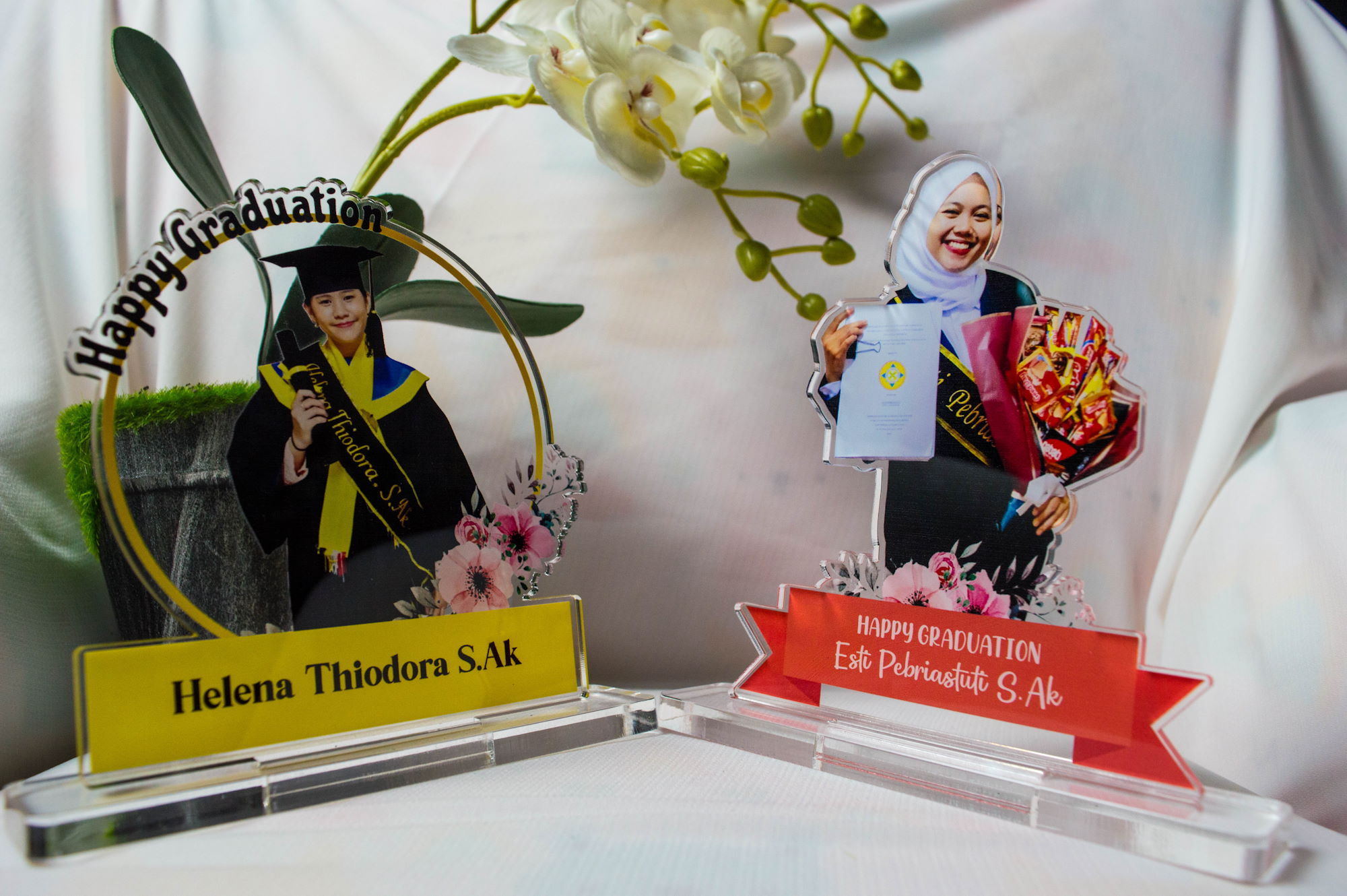 Plakat Akrilik Ketebalan 8mm detail